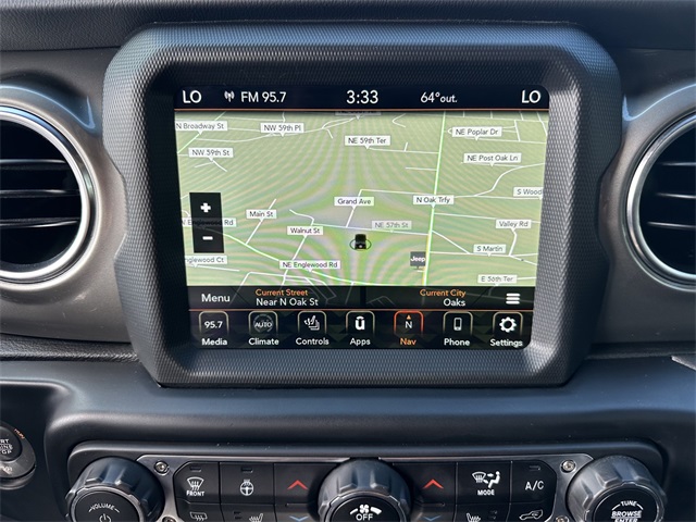 2022 Jeep Wrangler Unlimited Sahara photo 27