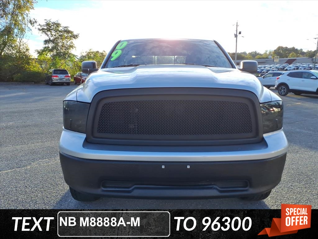 2009 Dodge Ram SLT photo 19