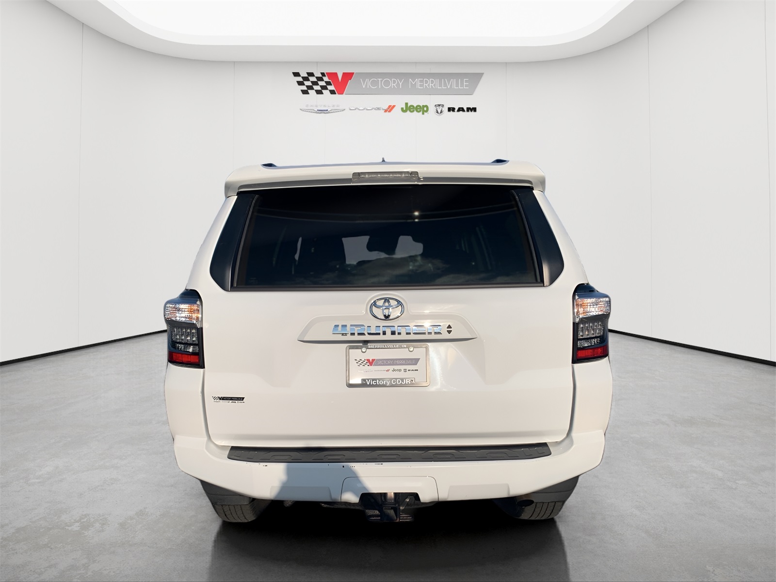 2024 Toyota 4Runner SR5 photo 3