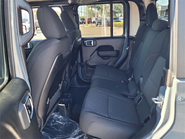 2025 Jeep Gladiator Mojave photo 14