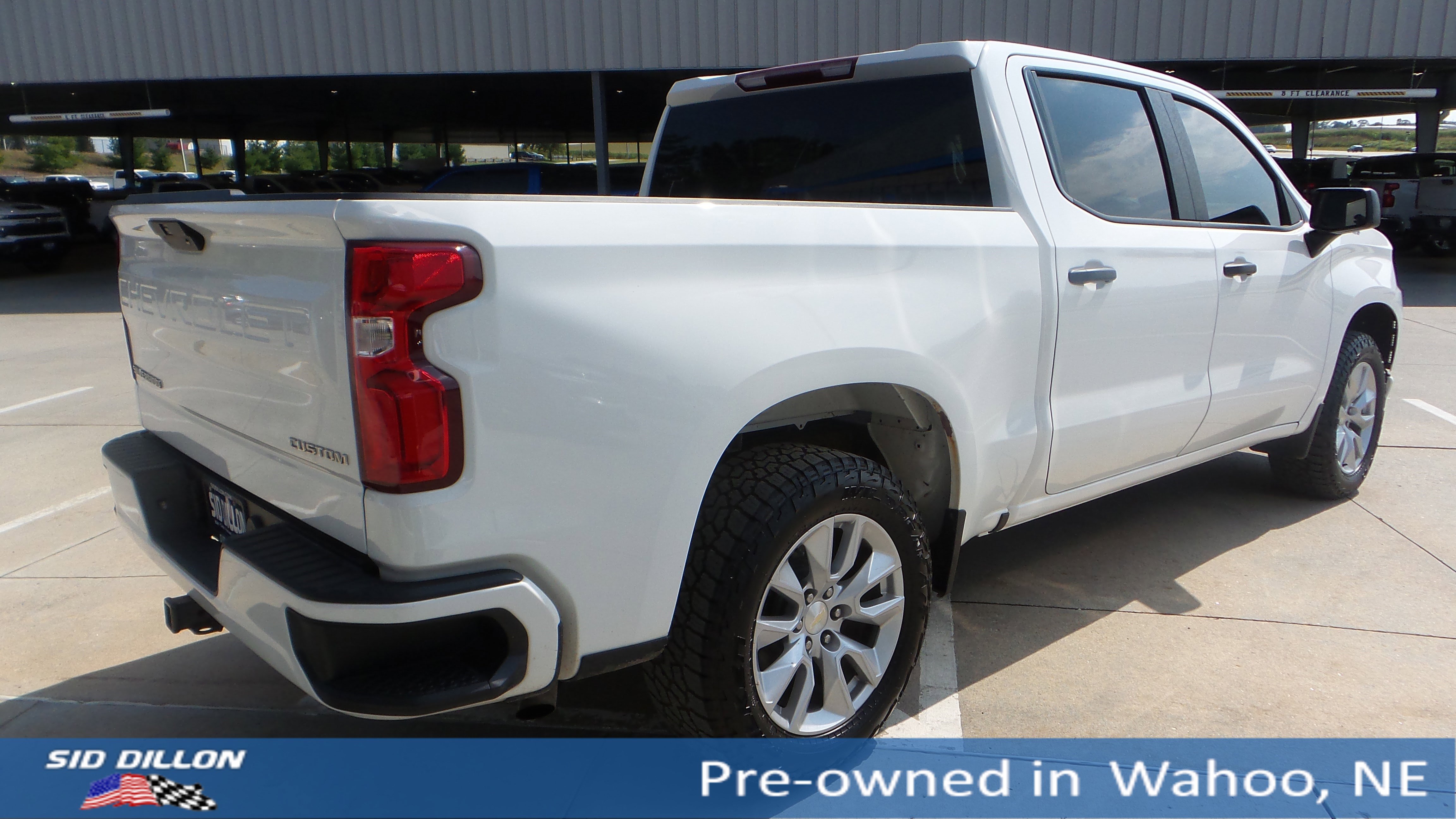 2021 Chevrolet Silverado Custom photo 4