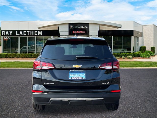 2022 Chevrolet Equinox LT photo 3