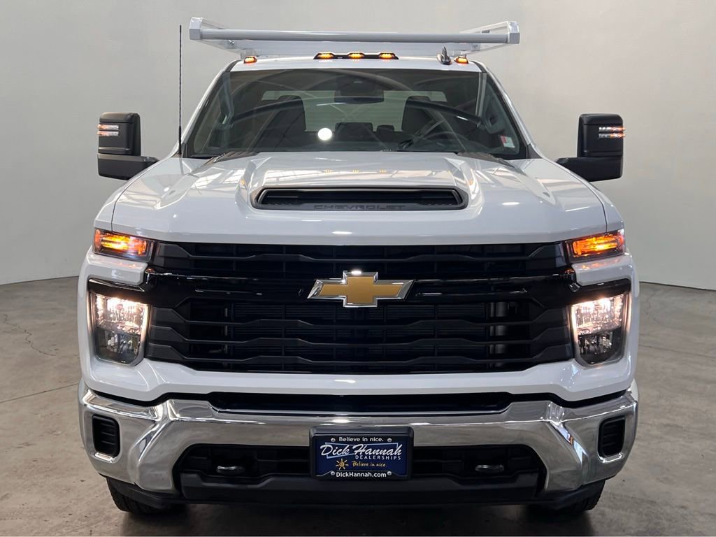 2024 Chevrolet Silverado 3500HD Work Truck photo 2
