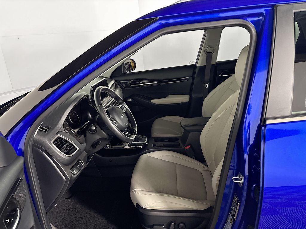 2023 Kia Seltos SX photo 10