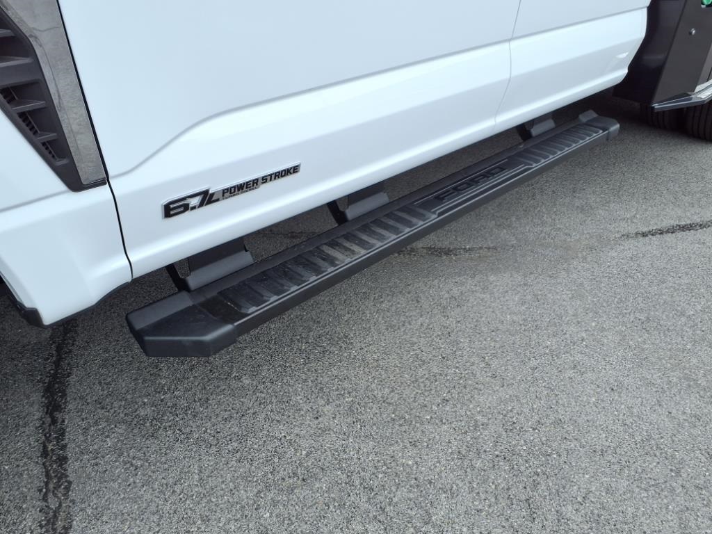 2024 Ford F-350 photo 11