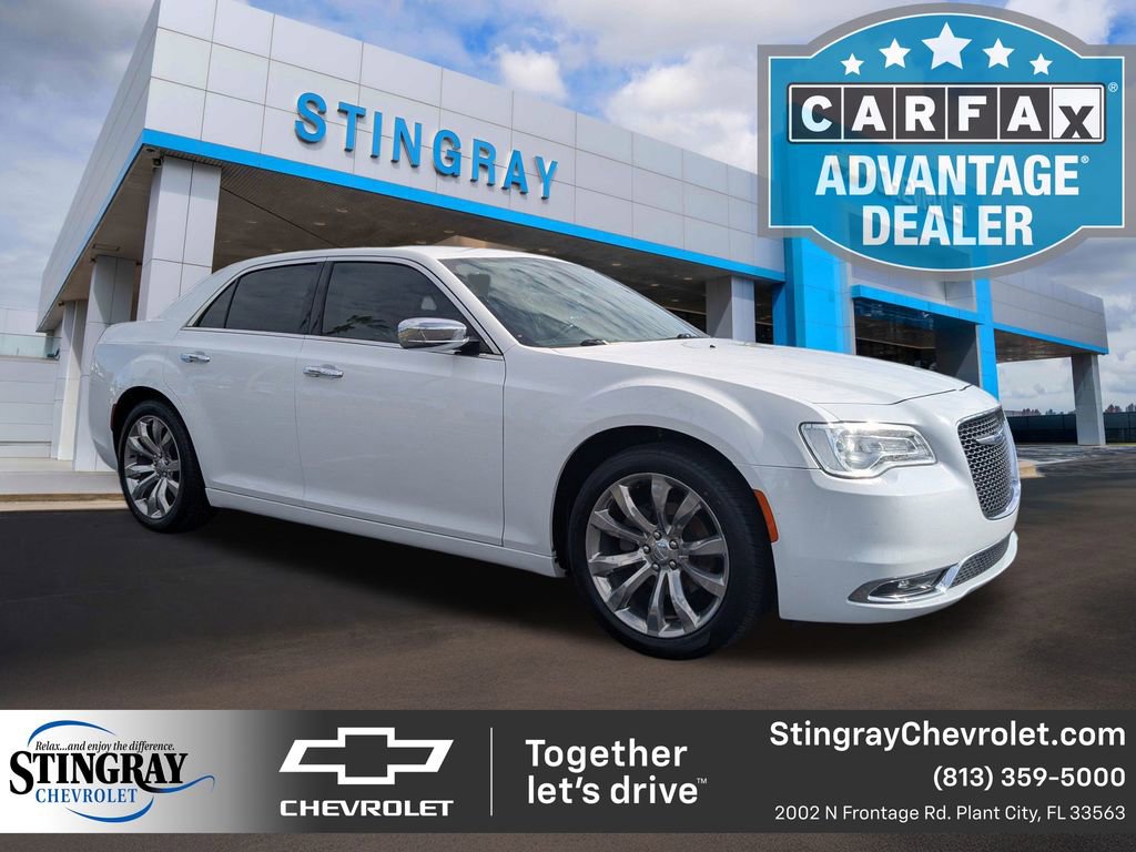 2019 Chrysler 300 Limited's photo