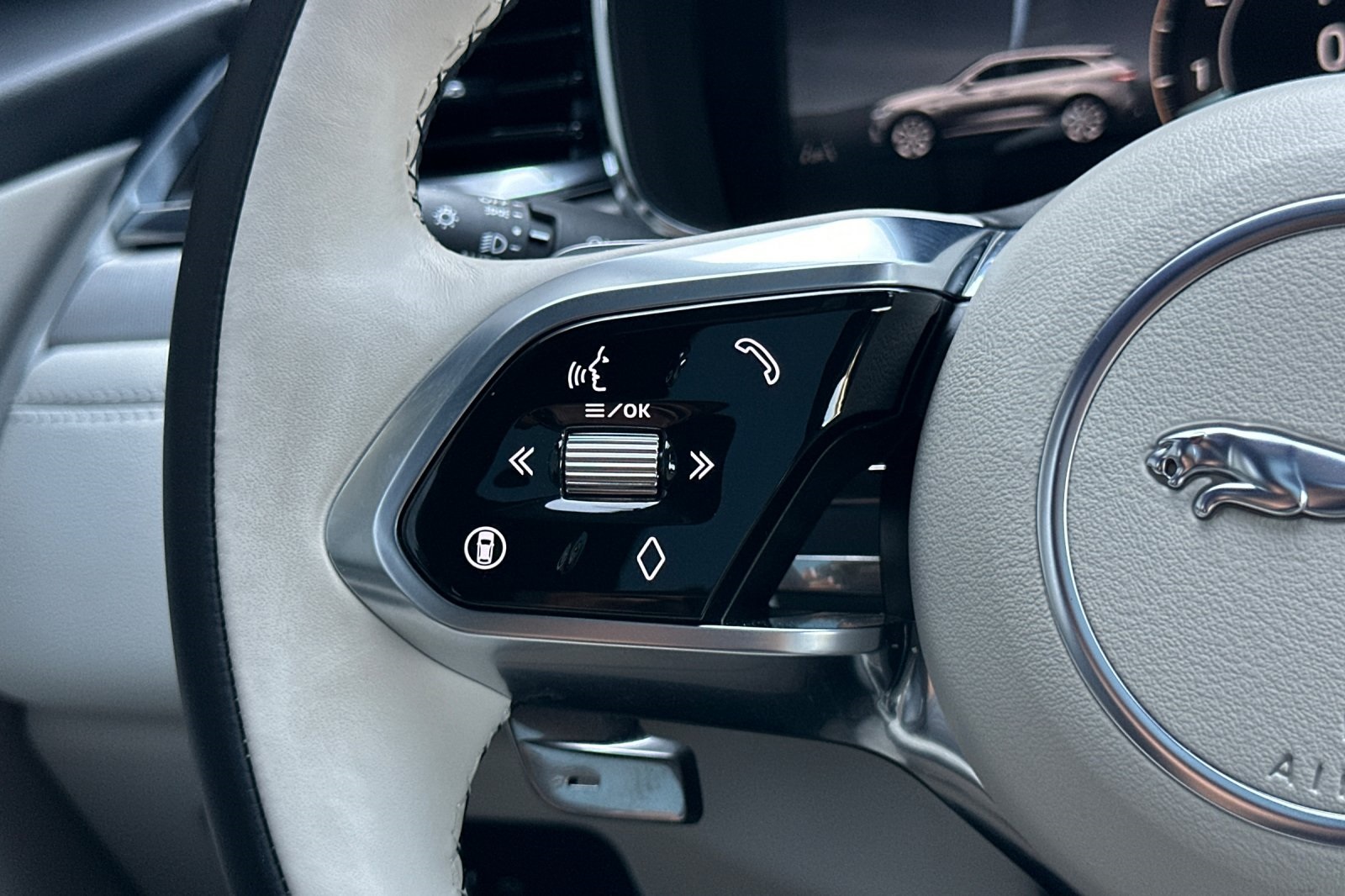 2025 Jaguar F-PACE P250 R-Dynamic S photo 27