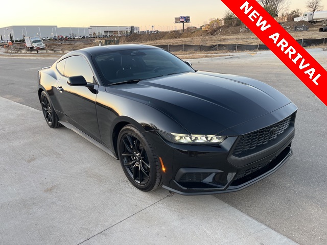 2025 Ford Mustang EcoBoost's photo