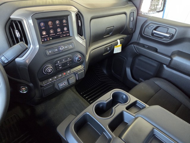 2026 Chevrolet Silverado 1500 Custom photo 17