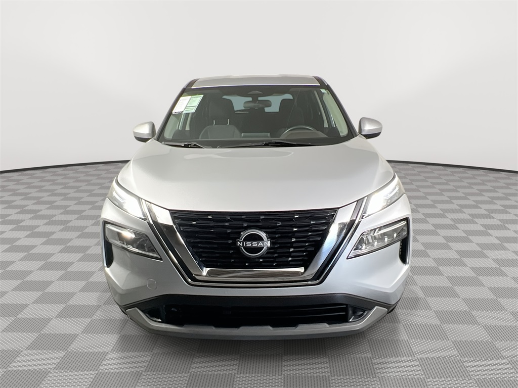 2023 Nissan Rogue SV photo 2