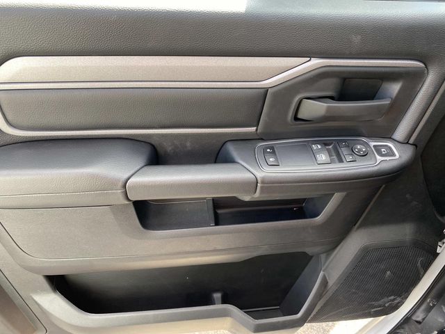 2024 Ram 2500 Tradesman photo 13