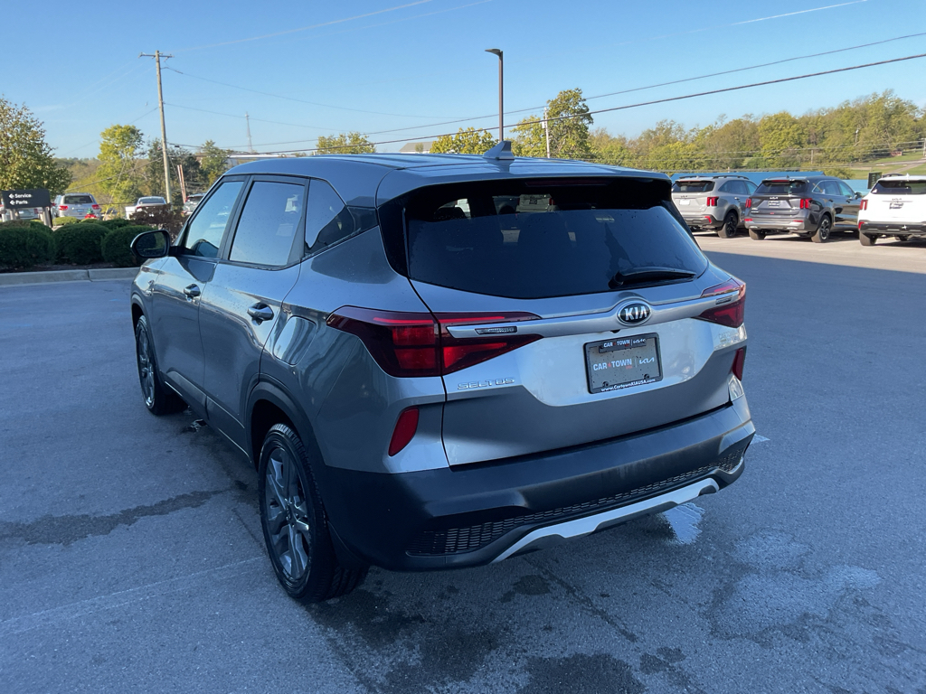 2021 Kia Seltos LX photo 5