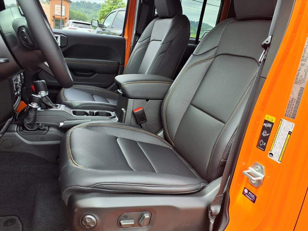 2025 Jeep Gladiator Sport photo 4