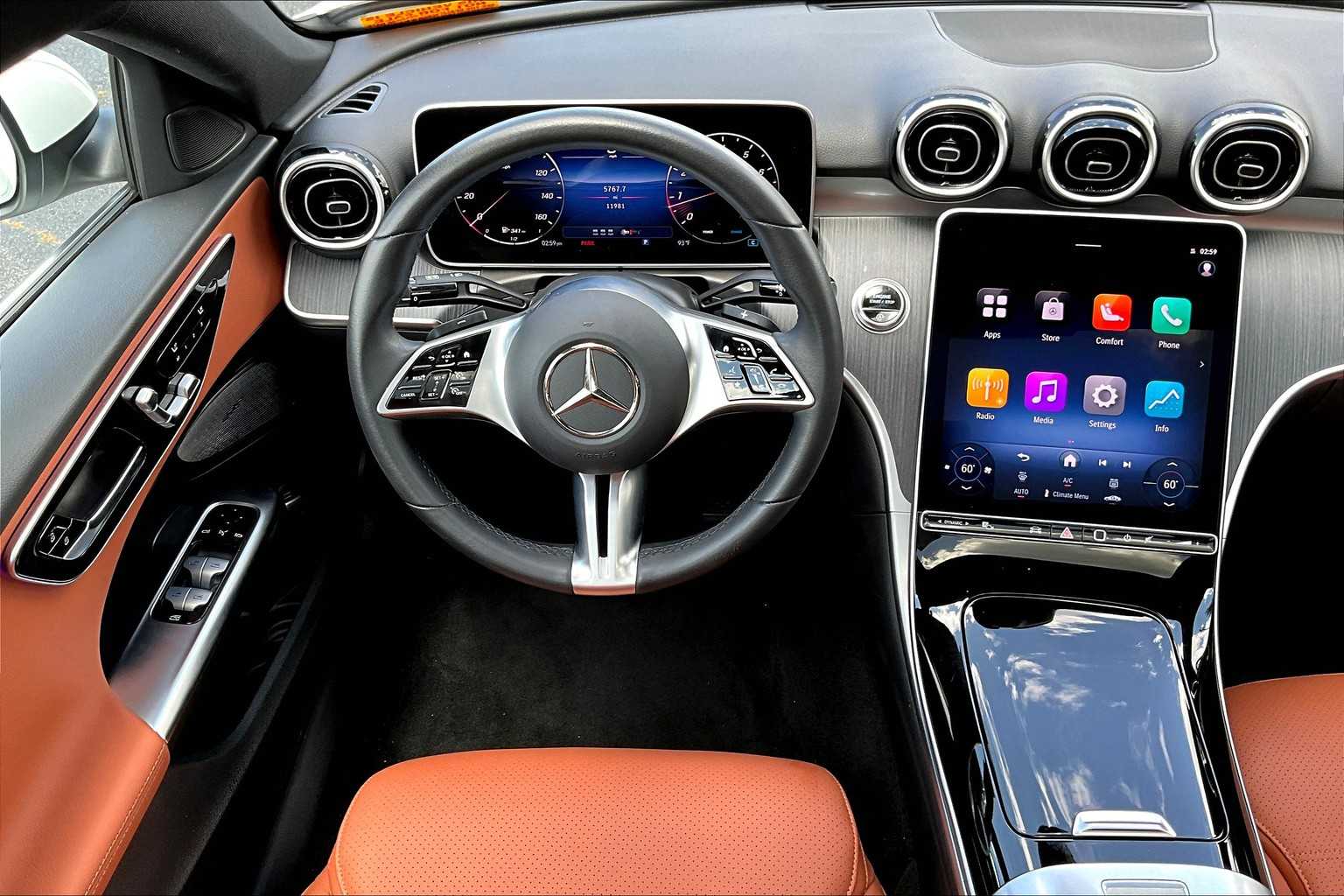 Image 4 of Certified Pre-Owned 2025 Mercedes-Benz C 300