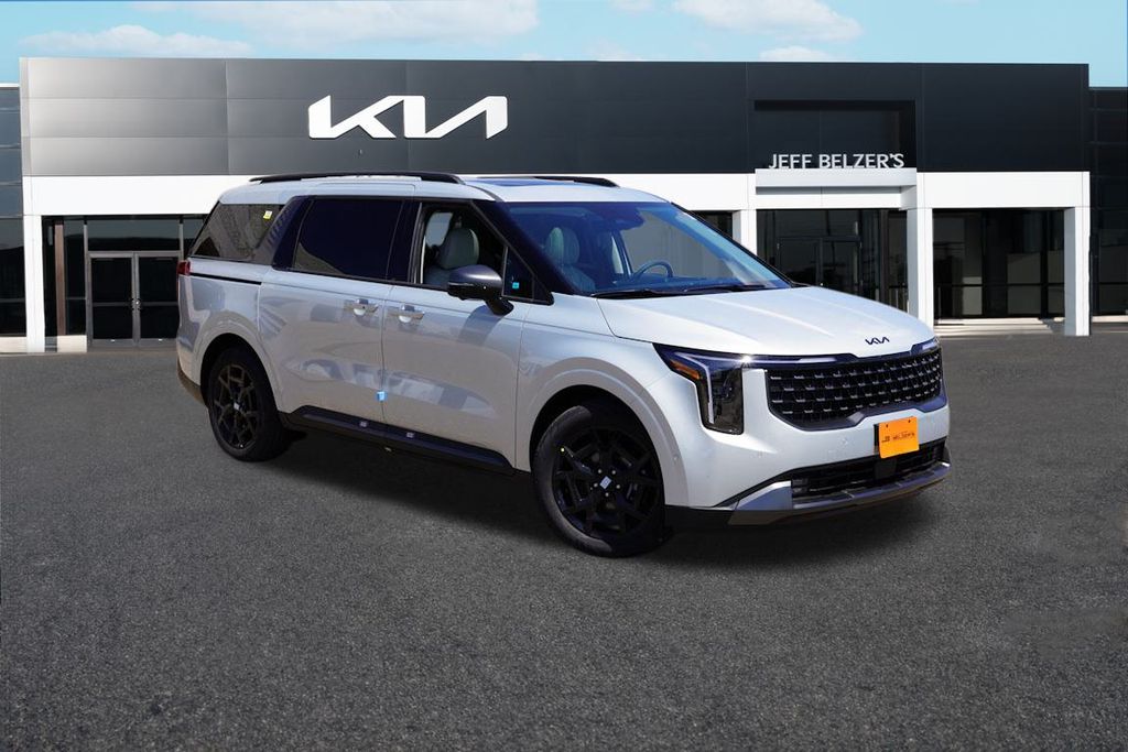 2026 Kia Carnival SX's photo