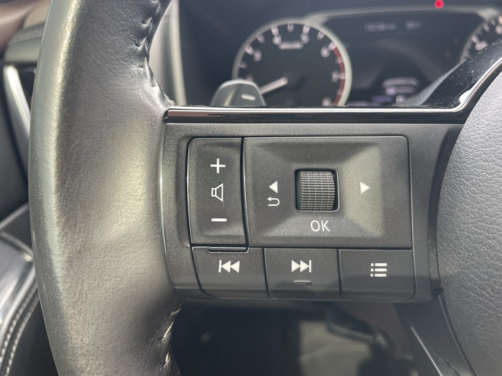 2023 Nissan Rogue SV photo 9