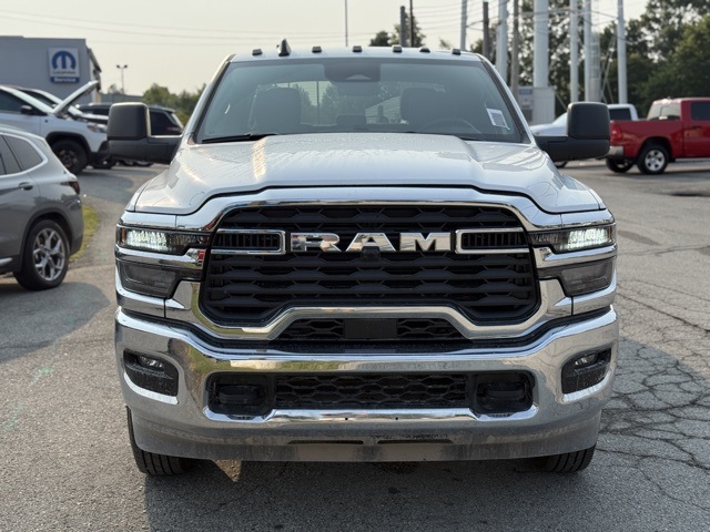2026 Ram 3500 Tradesman photo 2