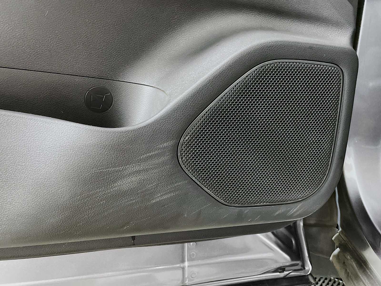 2021 Nissan Rogue SV photo 16