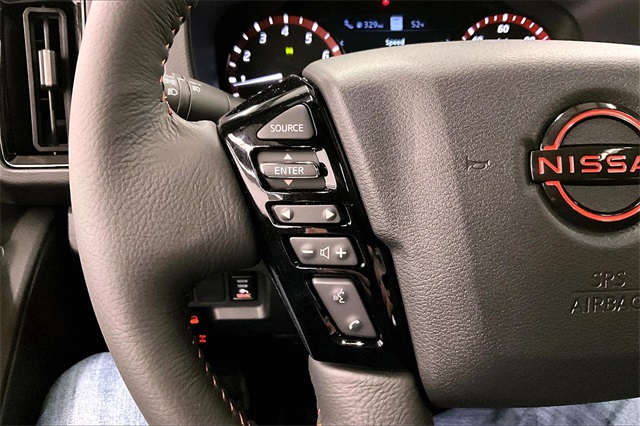 2025 Nissan Frontier PRO-4X photo 21
