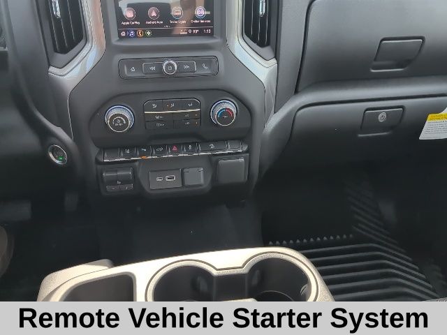 2026 Chevrolet Silverado 2500HD Custom photo 3