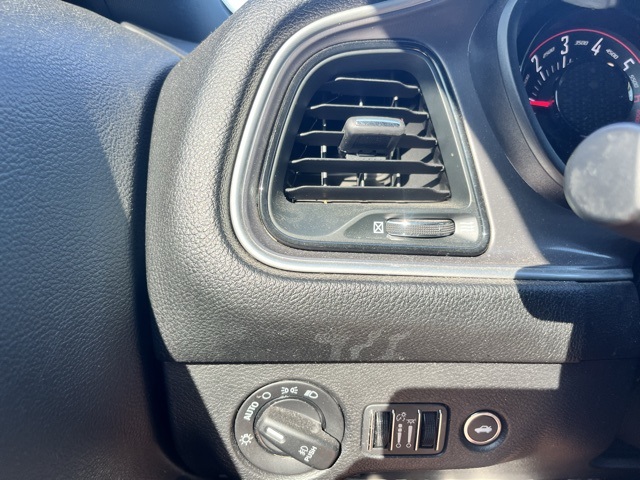 2022 Dodge Challenger R/T photo 19