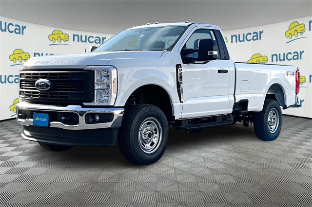 2025 Ford F-250 photo 2