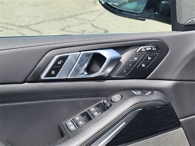 2026 Bmw X7 M60i photo 14