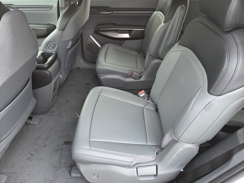 2026 Kia EV9 Light Long Range RWD photo 4