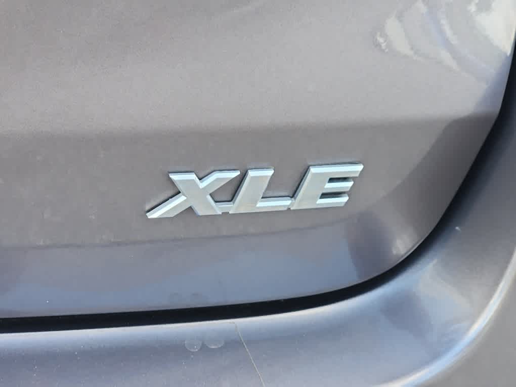 2019 Toyota Highlander XLE photo 21