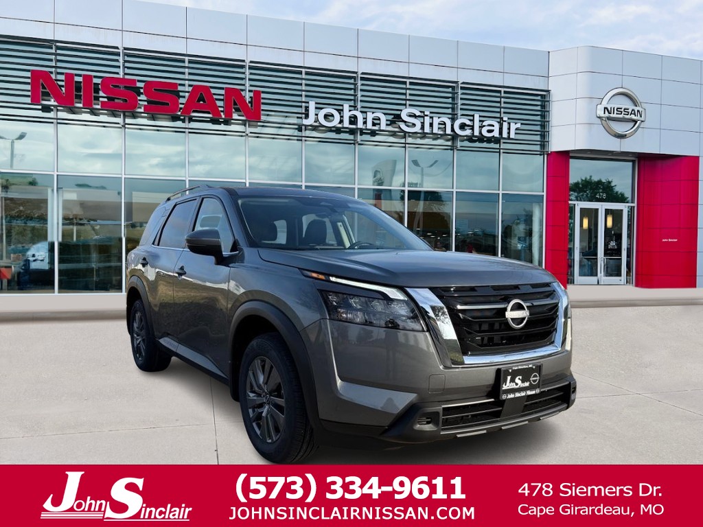 2025 Nissan Pathfinder SV's photo