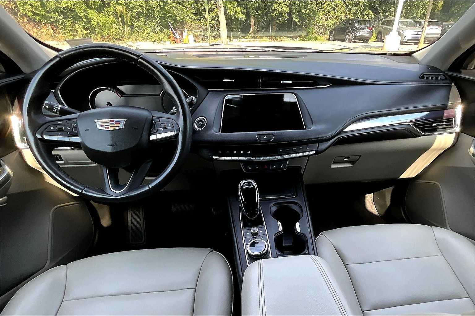 2022 Cadillac XT4 Luxury photo 12