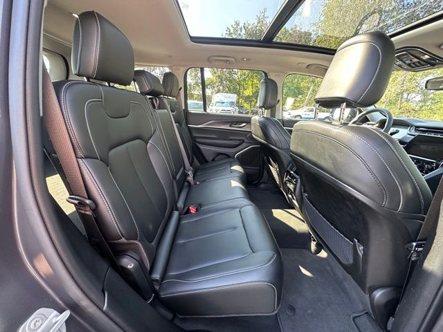 2023 Jeep Cherokee 4xe photo 32