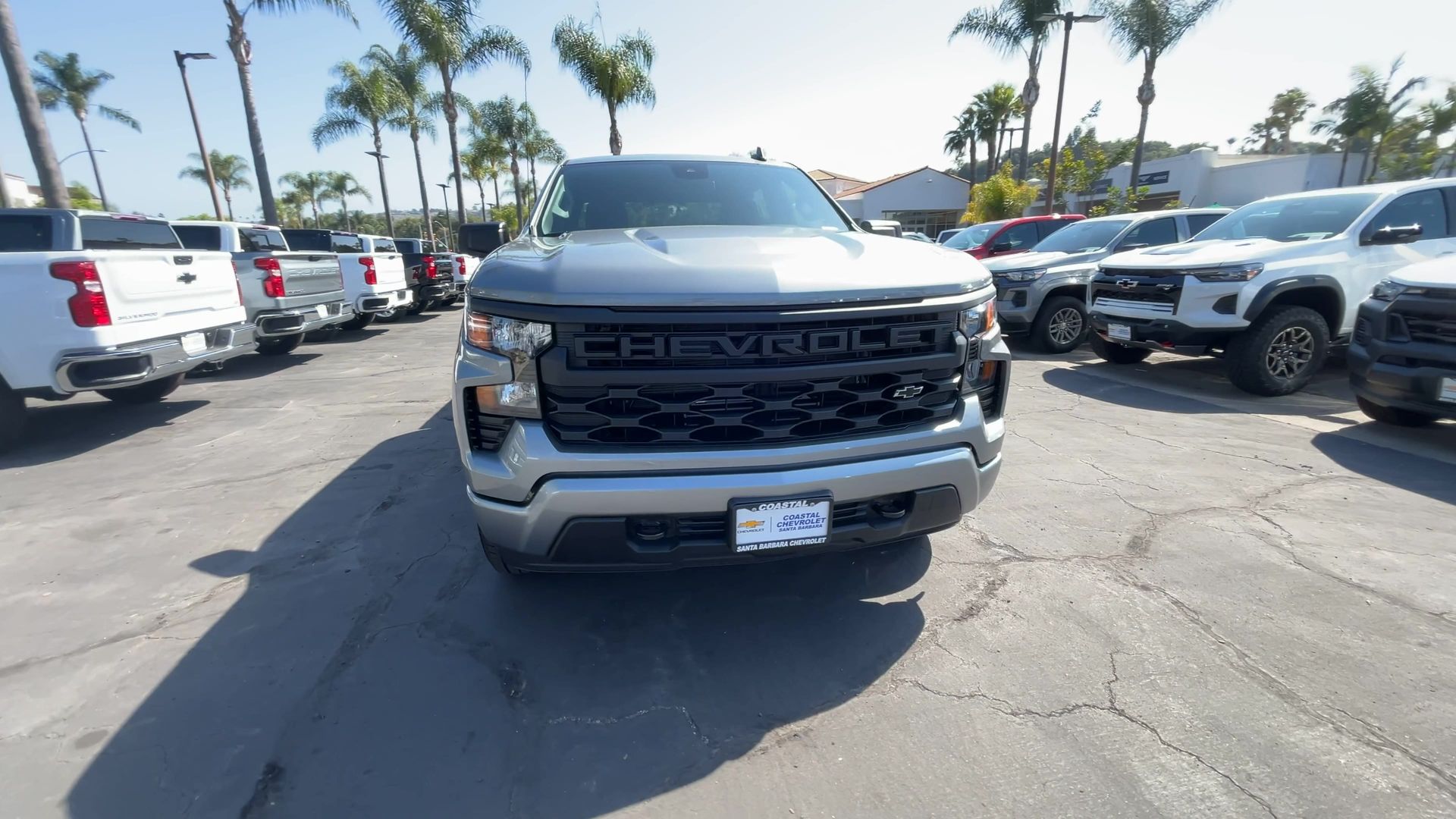 2025 Chevrolet Silverado 1500 Custom photo 3