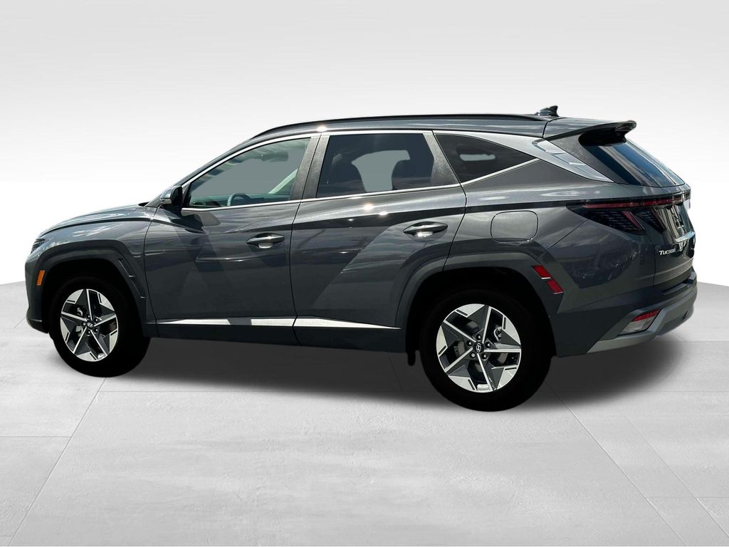 2025 Hyundai Tucson SEL Convenience photo 4