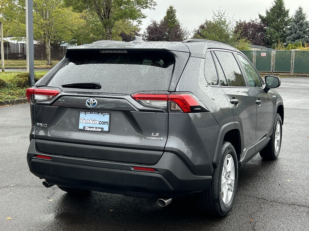 2021 Toyota RAV4 Hybrid LE photo 5