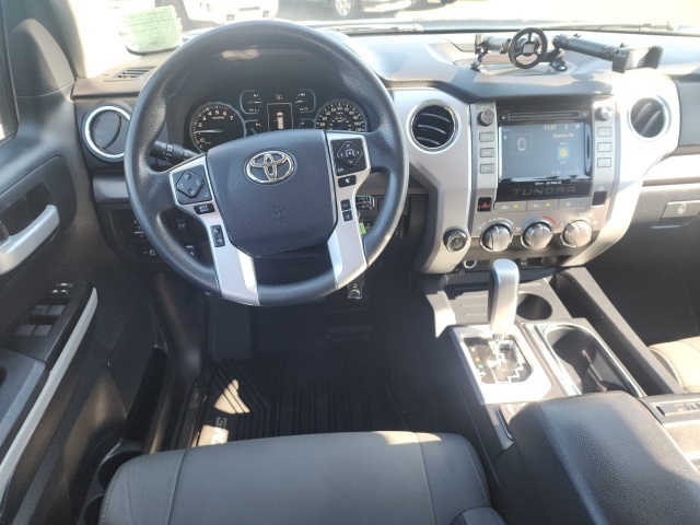 2018 Toyota Tundra SR5 photo 3