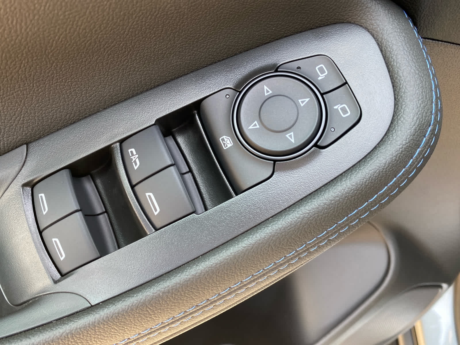 2026 Buick Encore GX Sport Touring photo 11