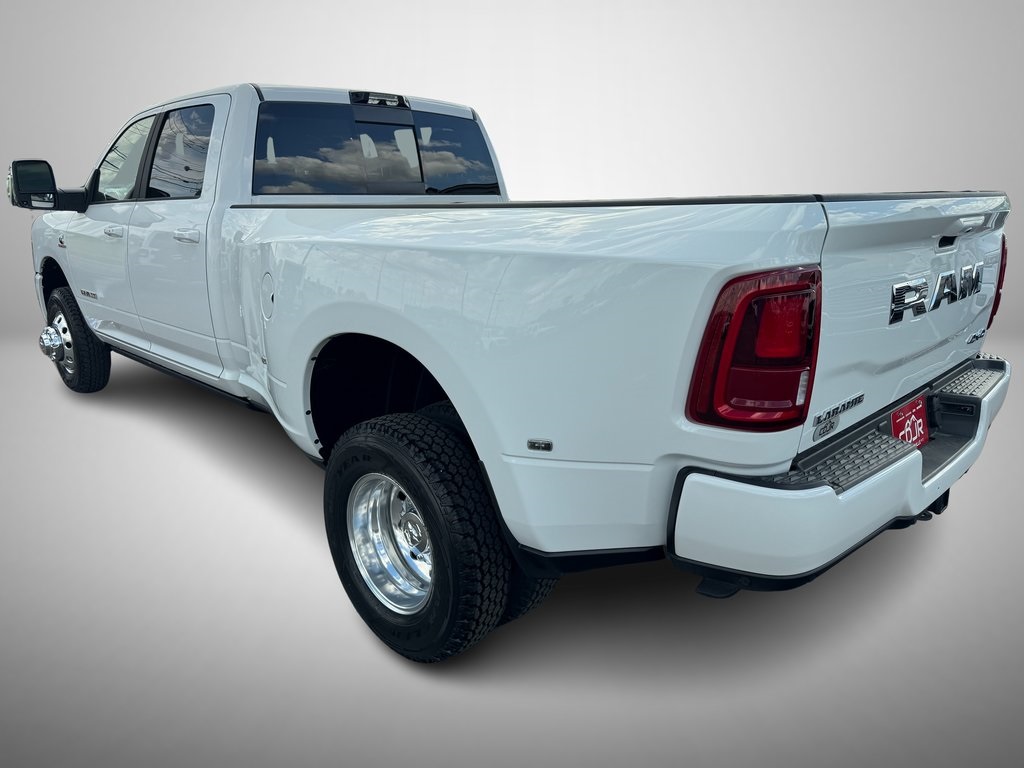 2025 Ram 3500 Laramie photo 4