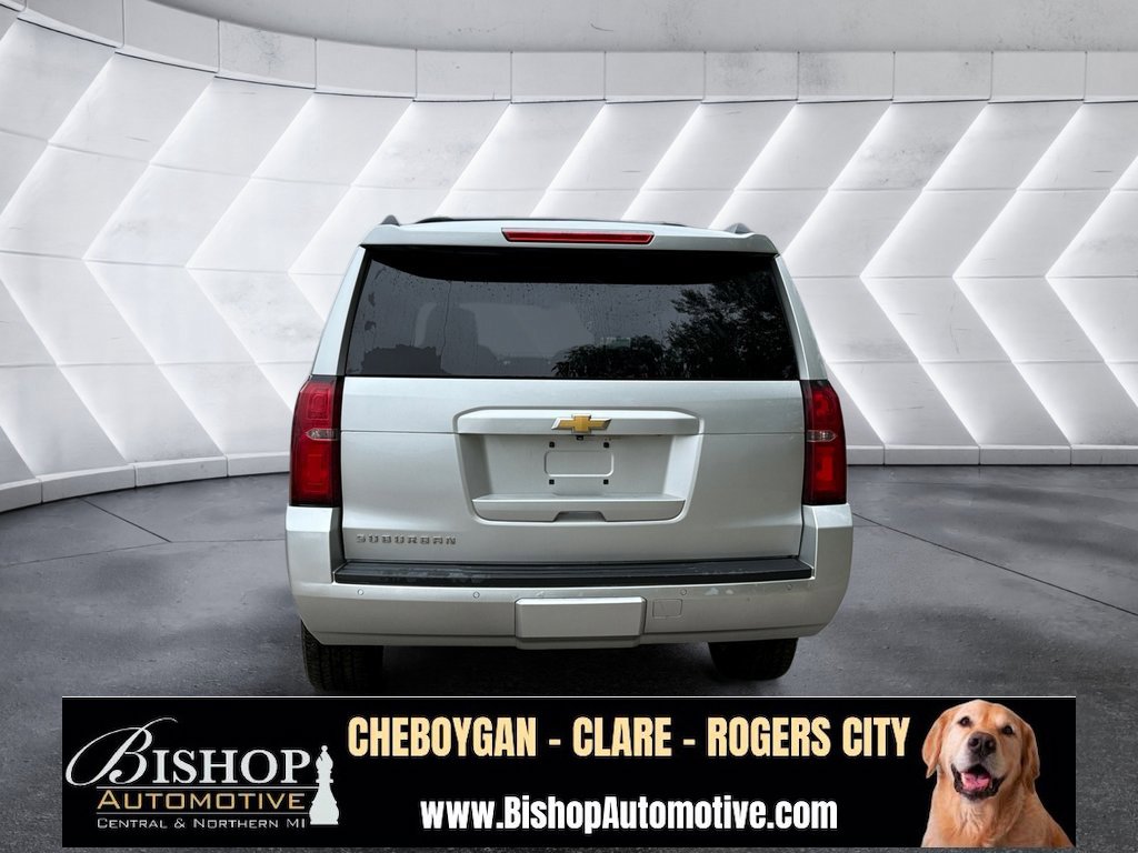 2016 Chevrolet Suburban LT photo 12