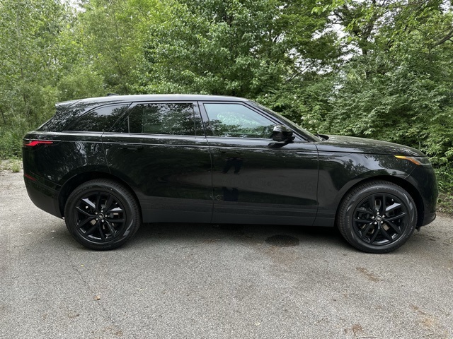 2026 Land Rover Range Rover Velar S photo 5