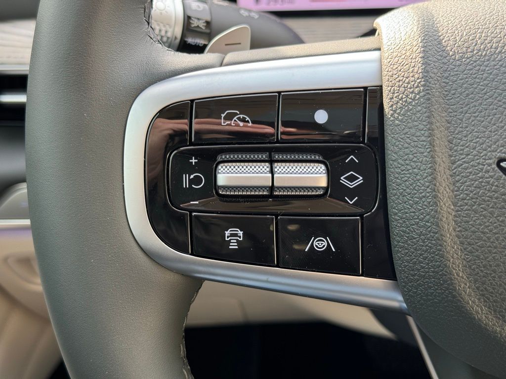 2025 Genesis GV80 2.5T Prestige photo 28
