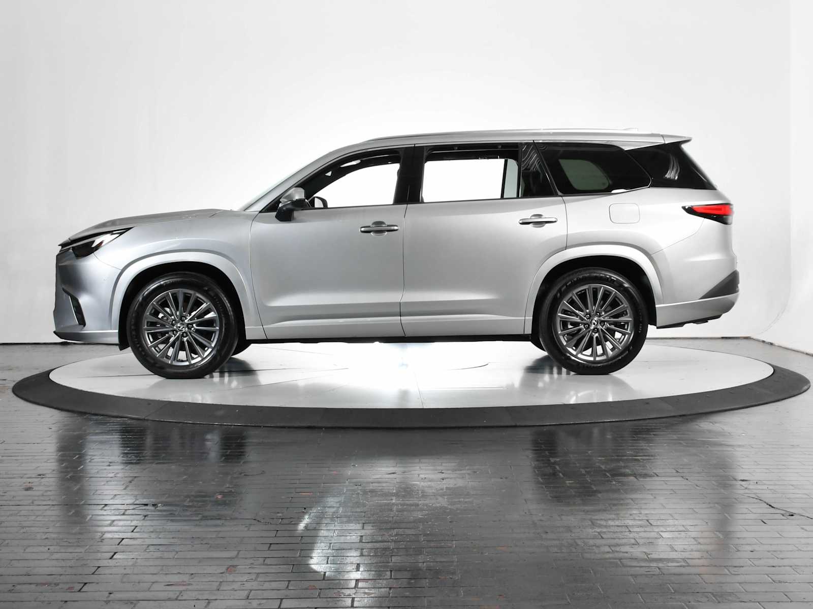 2024 Lexus TX 350 photo 2