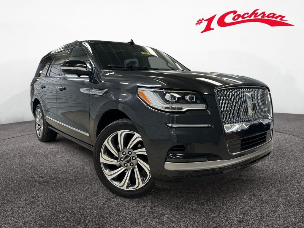 2023 Lincoln Navigator Reserve's photo