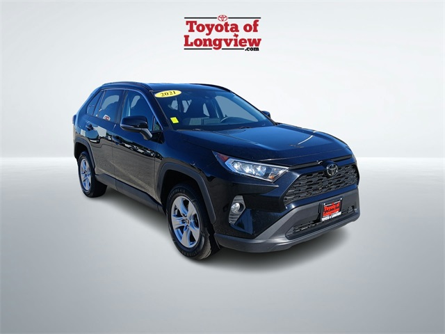 2021 Toyota RAV4 XLE's photo