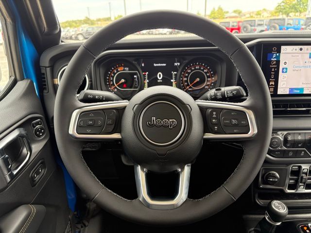 2025 Jeep Wrangler Sahara photo 13