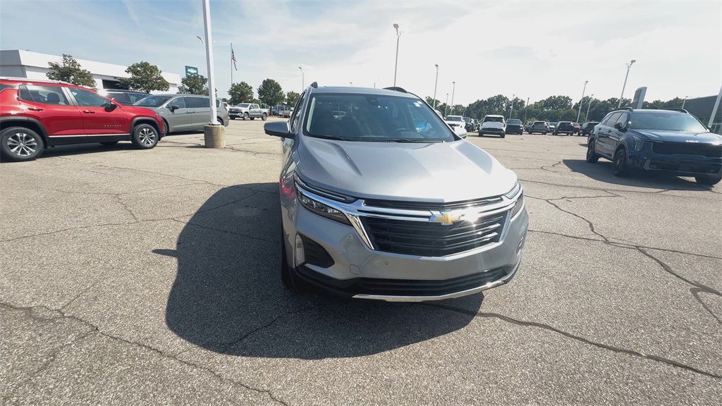 2022 Chevrolet Equinox RS photo 3