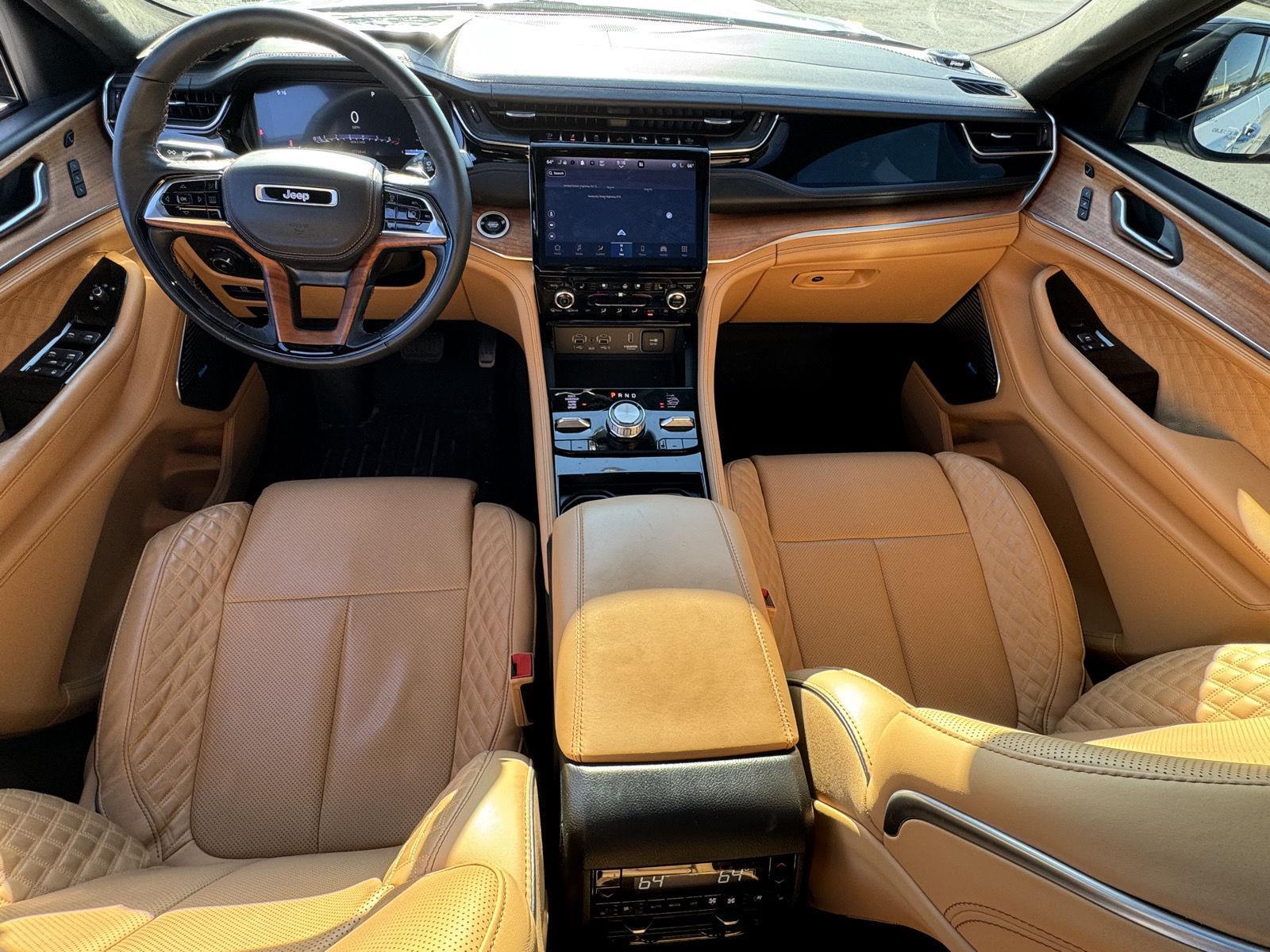 2023 Jeep Grand Cherokee L Summit Reserve photo 22