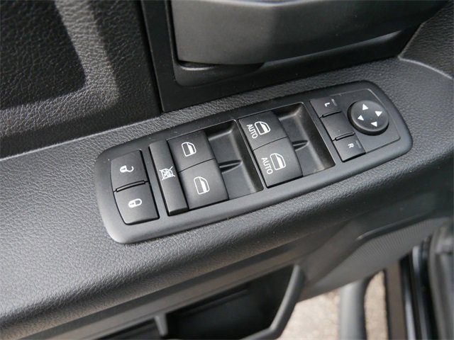 2014 Ram 1500 Tradesman photo 12