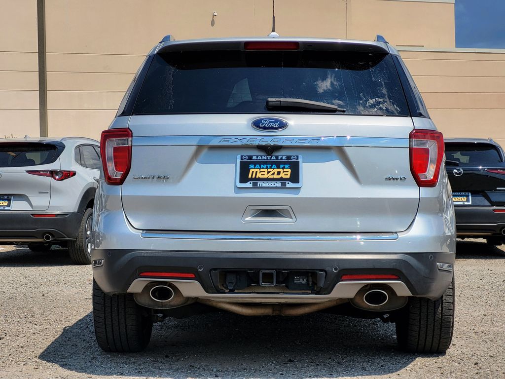 2019 Ford Explorer Limited photo 4