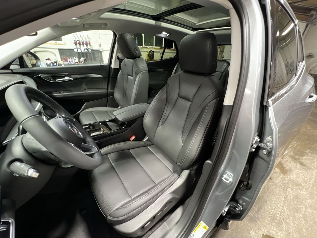 2025 Buick Envision Preferred photo 11